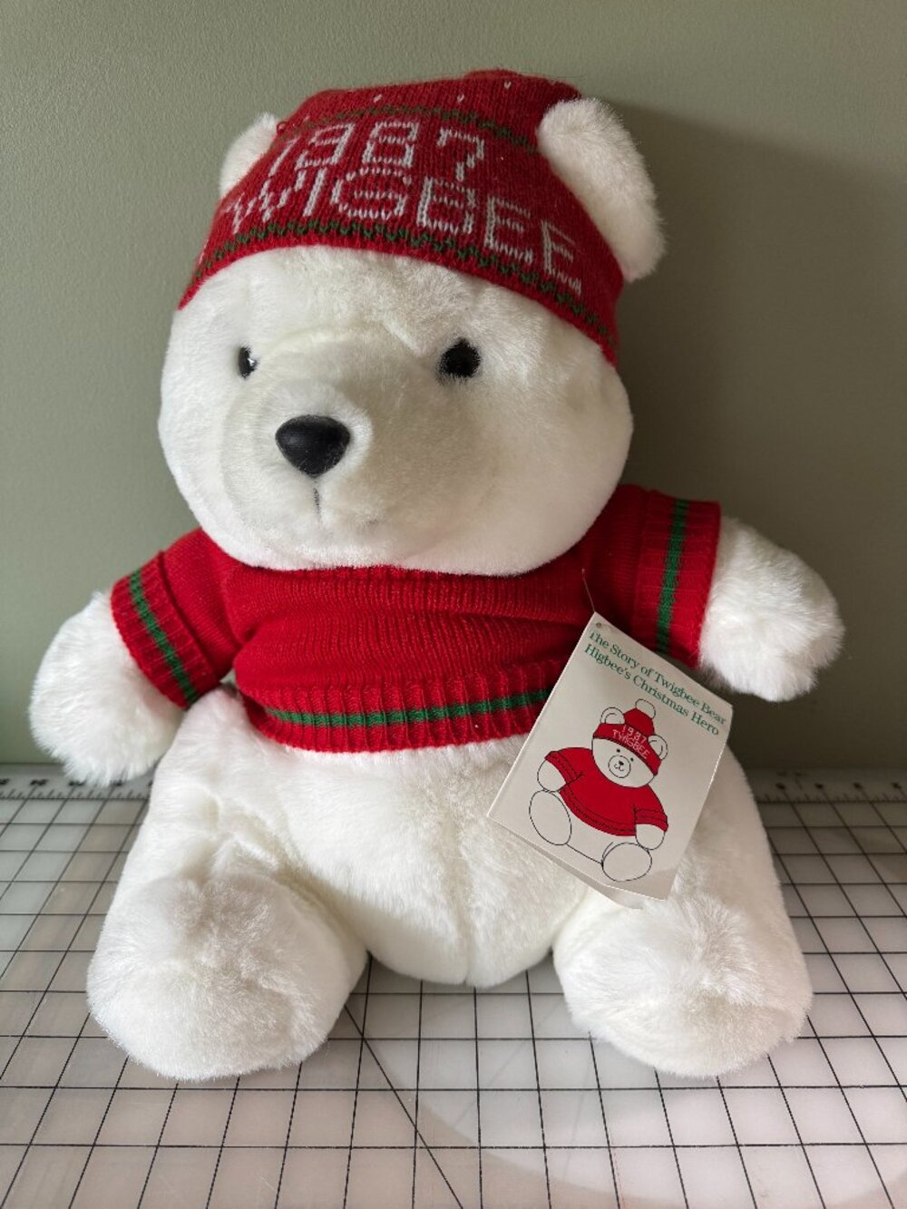 1987 Twigbee Bear Higbee’s Cleveland Ohio Plush NWT Vintage
